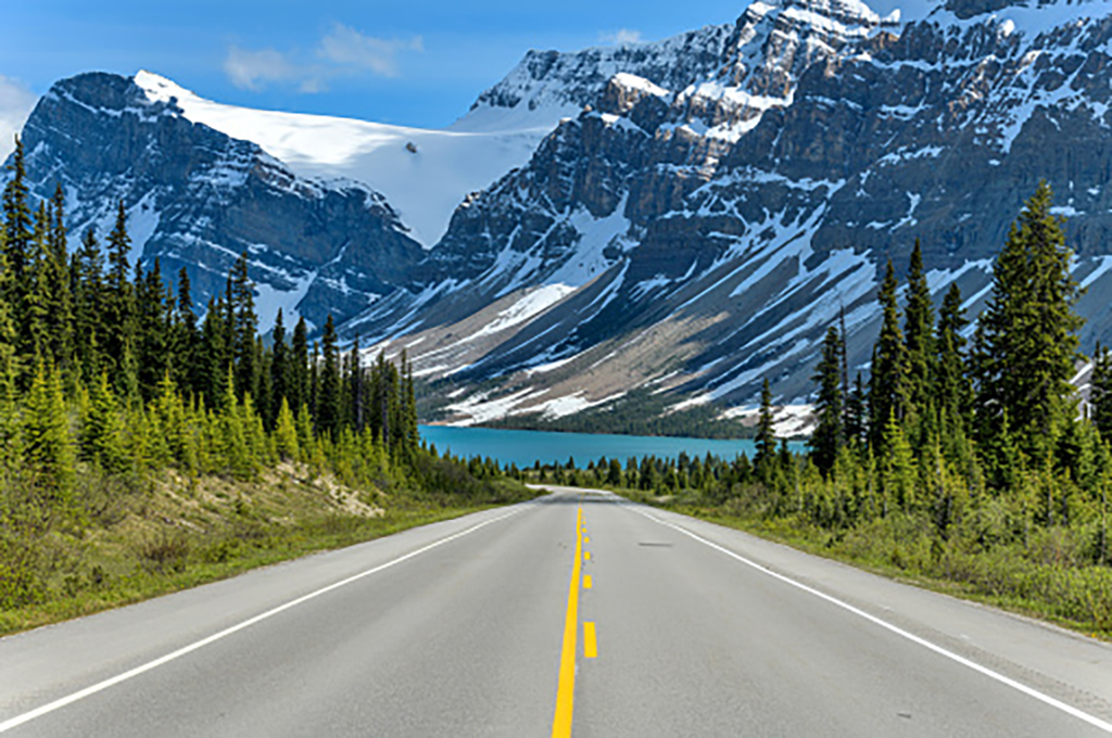 http://Image%20of%20Icefields%20Parkway